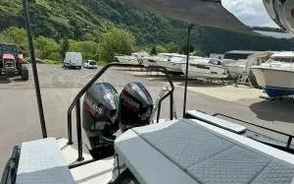 slider 19 Brabus Marine Shadow 500