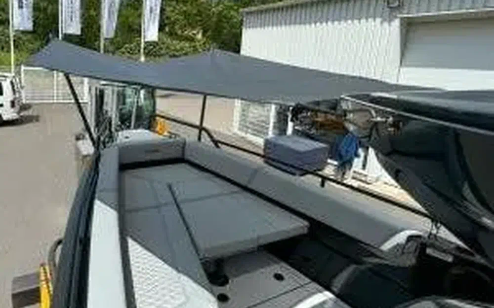 slider 26 Brabus Marine Shadow 500