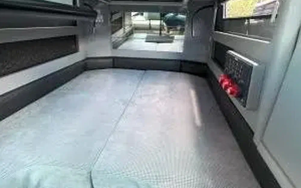 slider 37 Brabus Marine Shadow 500