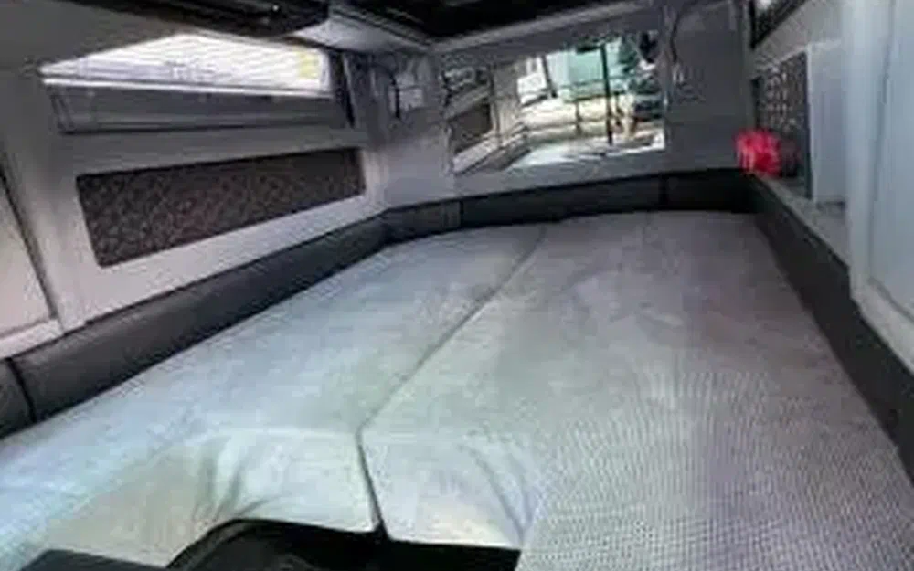 slider 38 Brabus Marine Shadow 500