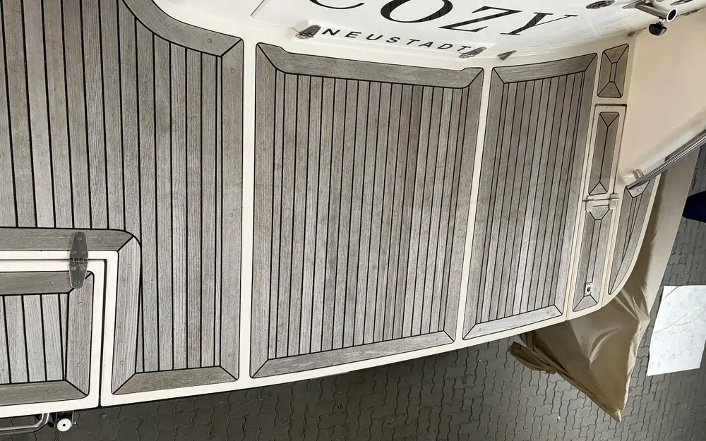 slider 15 Aquador 28 HT