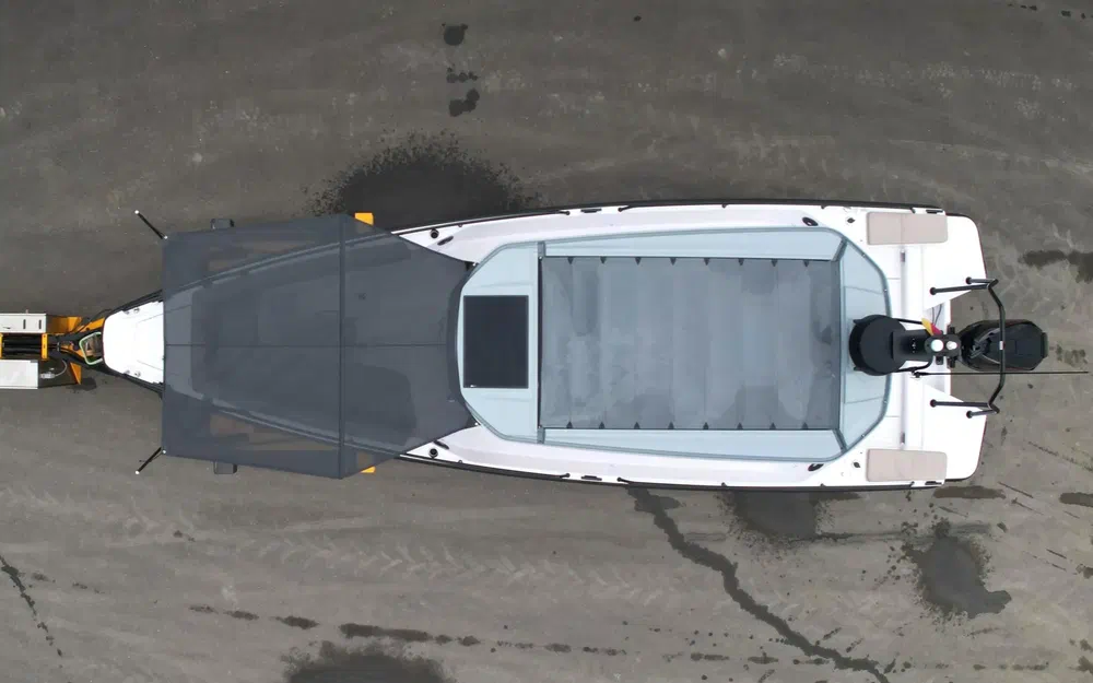 slider 2 Axopar 28 Open