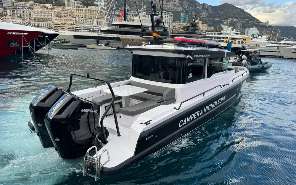 slider 11 Axopar 37 SC