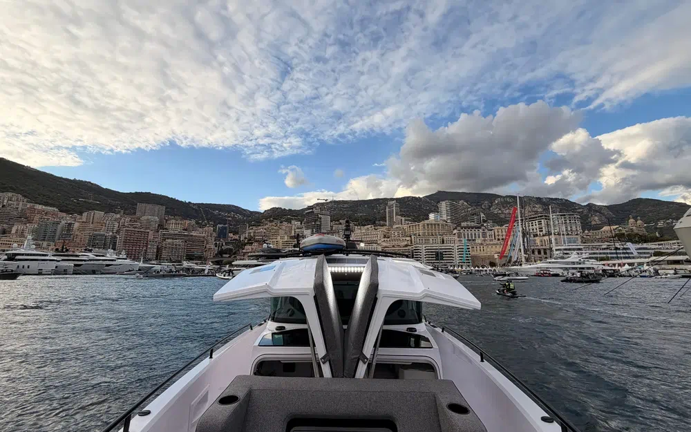 slider 24 Axopar 37 SC