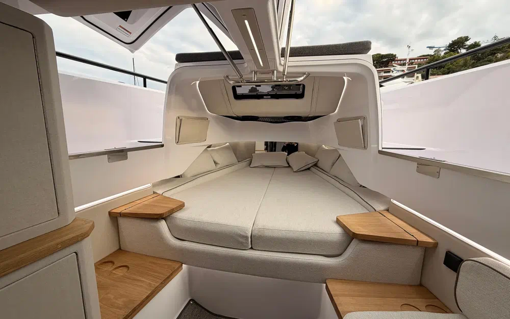 slider 25 Axopar 37 SC