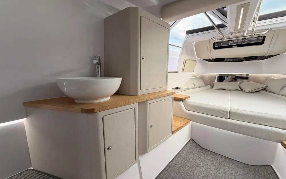 slider 26 Axopar 37 SC