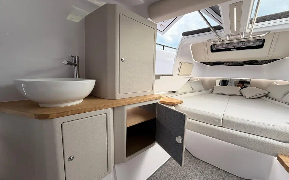 slider 27 Axopar 37 SC