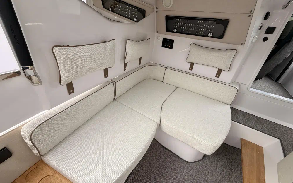 slider 28 Axopar 37 SC