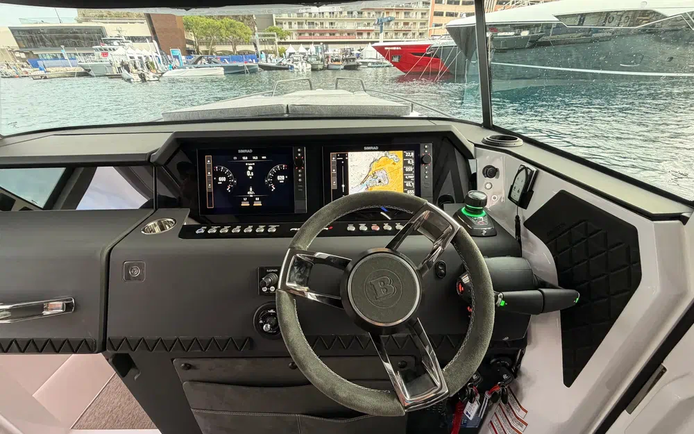 slider 34 Axopar 37 SC