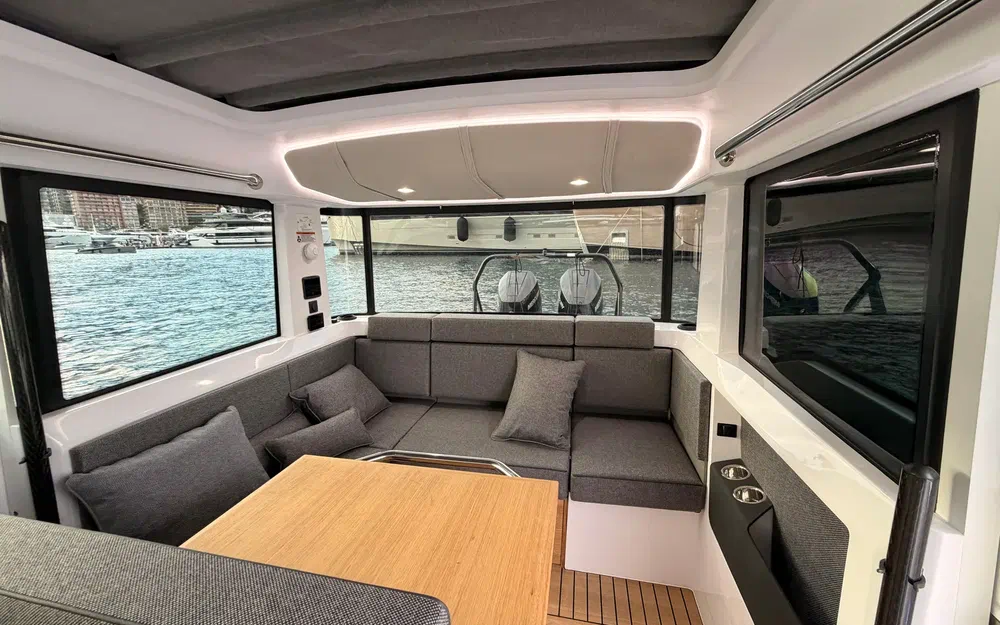 slider 36 Axopar 37 SC