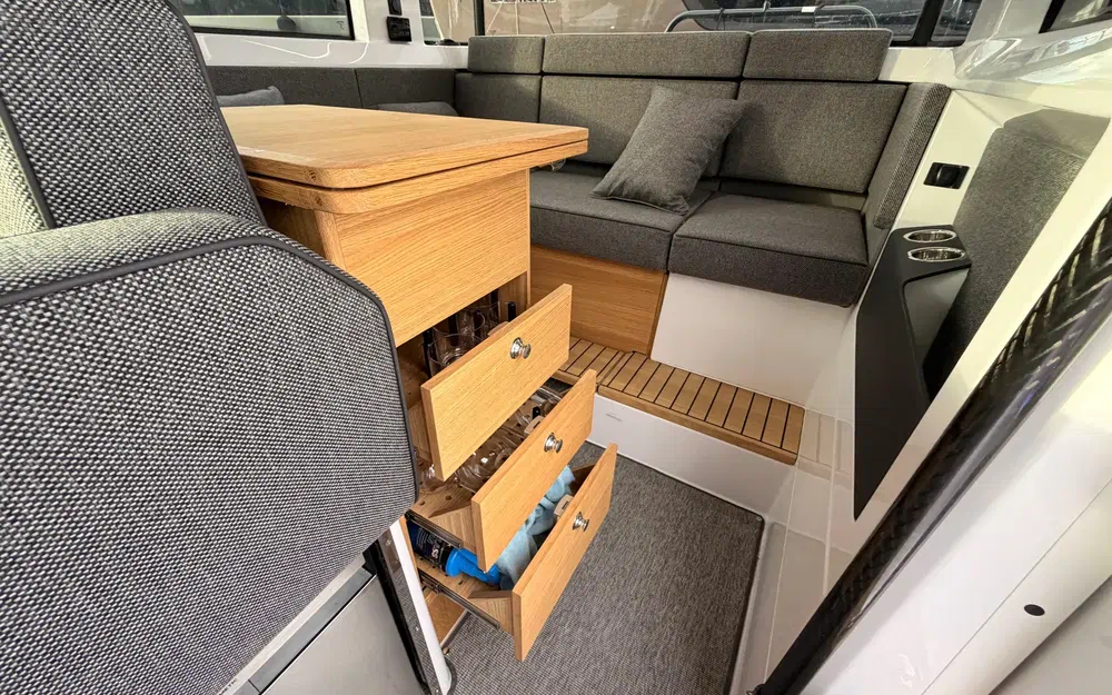 slider 38 Axopar 37 SC