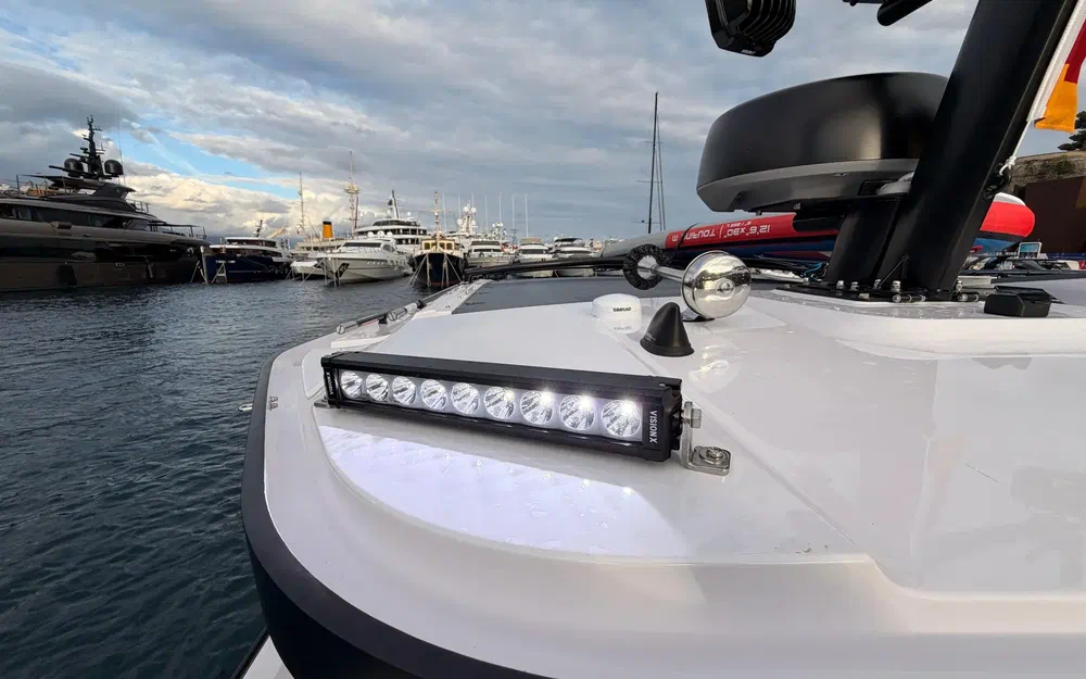 slider 46 Axopar 37 SC