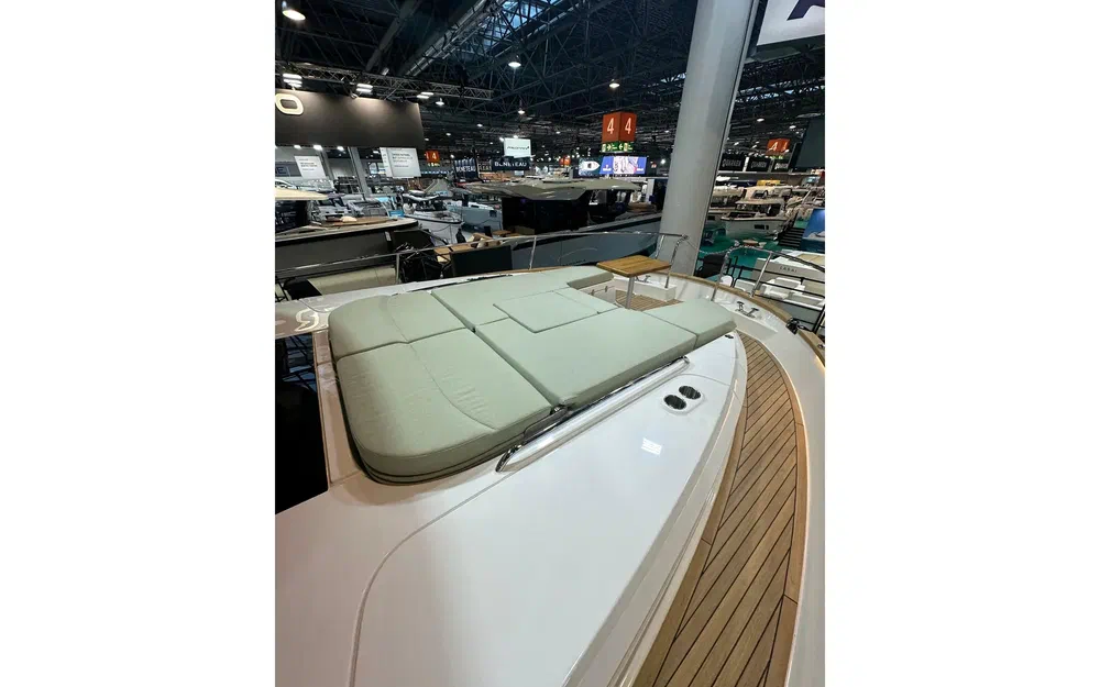 slider 37 Nimbus 495