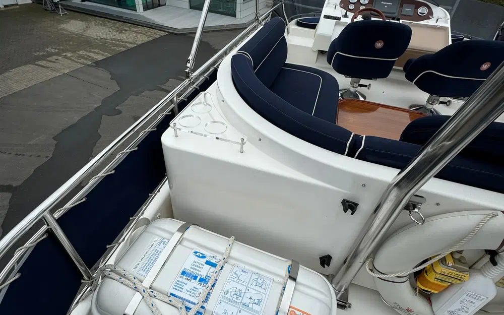 slider 15 Storebro 410 Commander