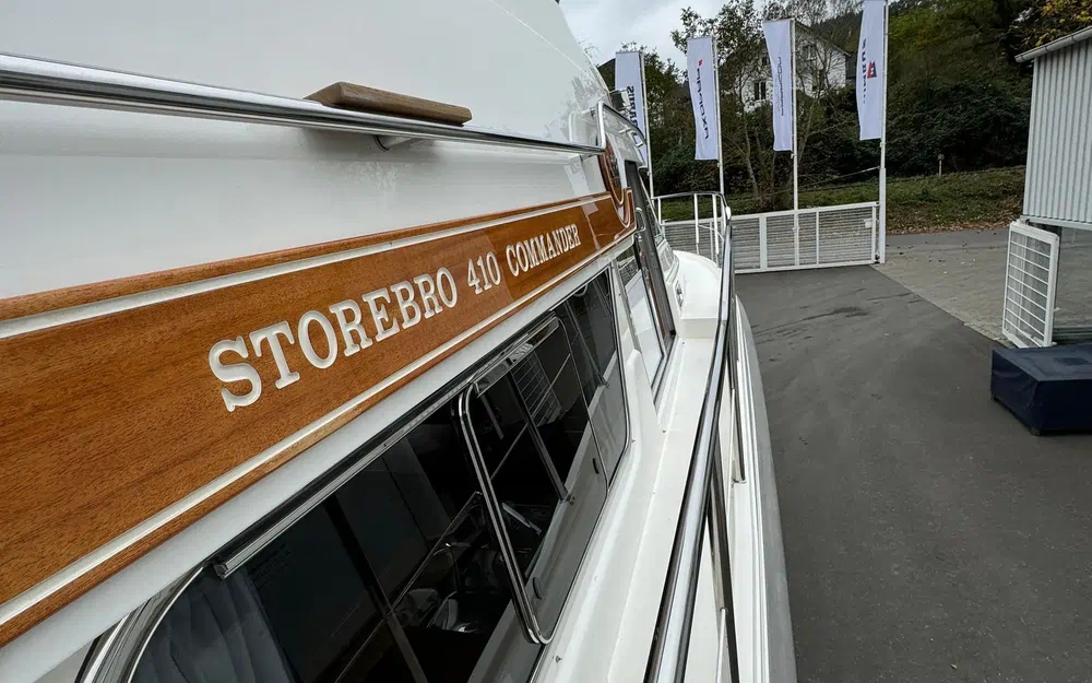 slider 22 Storebro 410 Commander