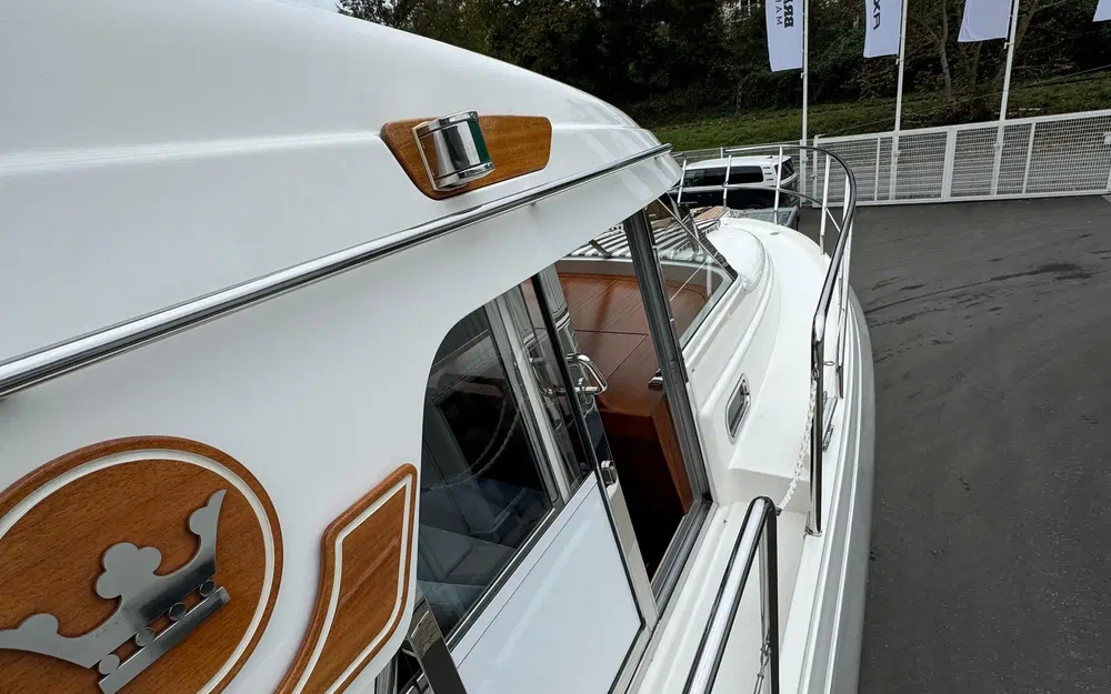 slider 24 Storebro 410 Commander