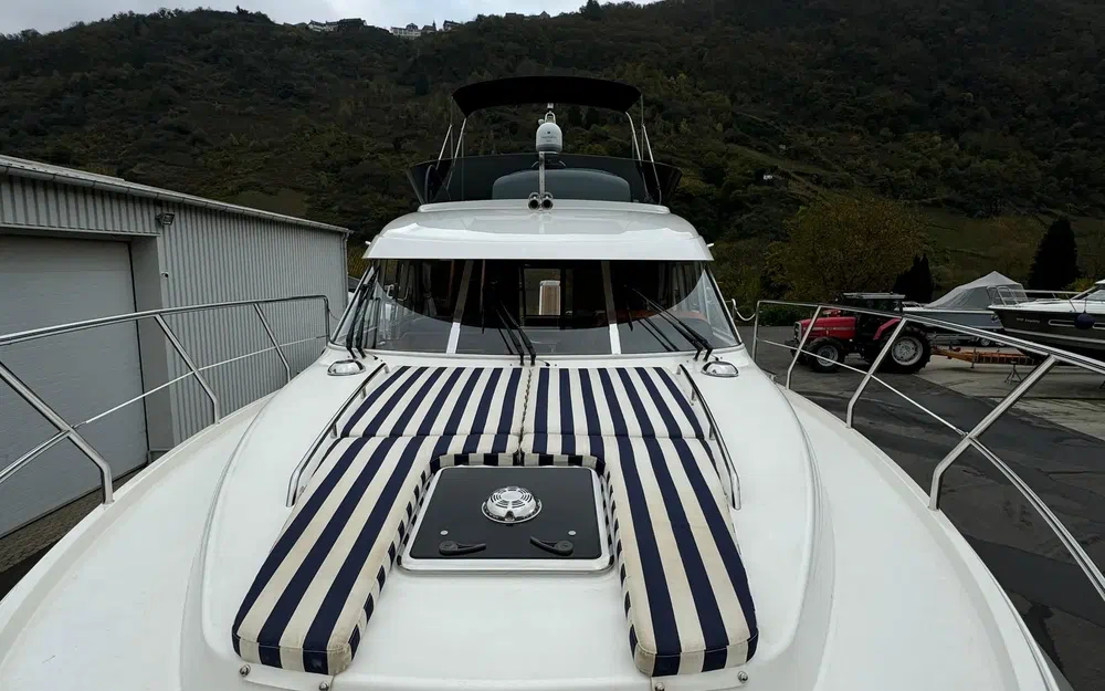 slider 27 Storebro 410 Commander