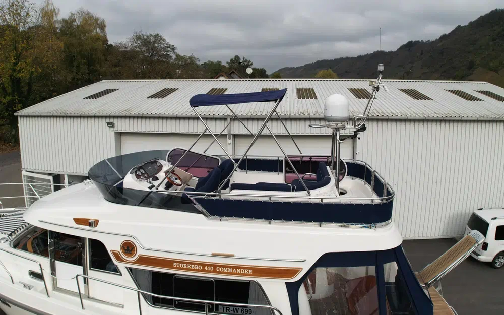 slider 3 Storebro 410 Commander