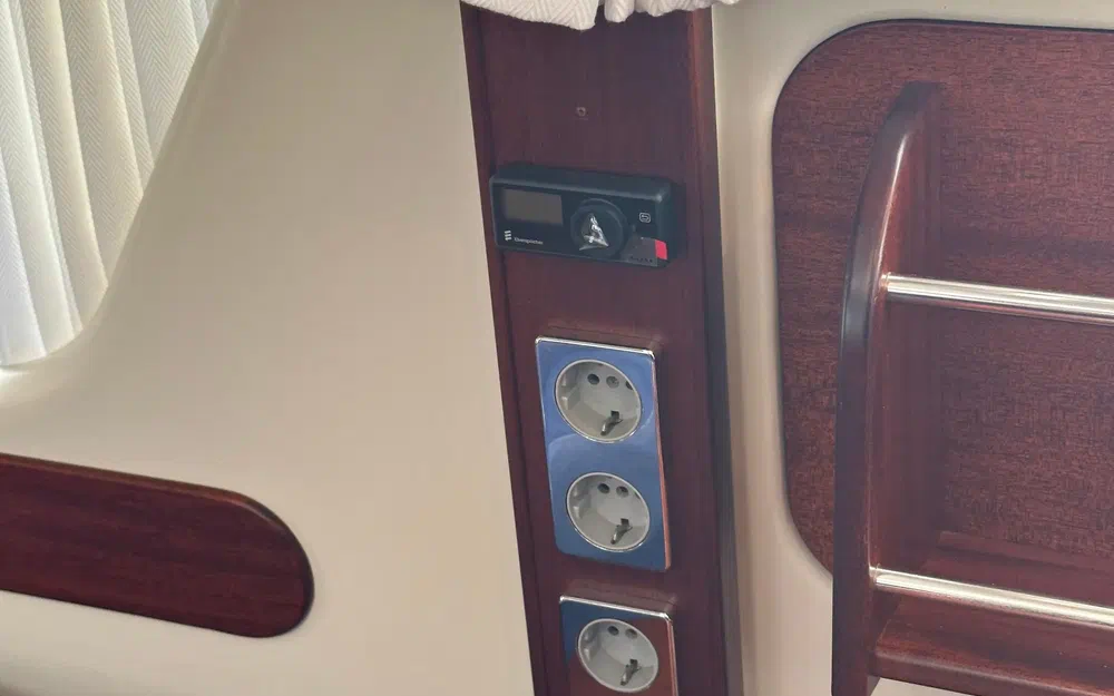 slider 53 Storebro 410 Commander