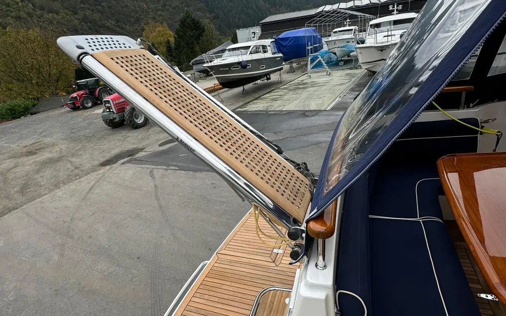 slider 6 Storebro 410 Commander