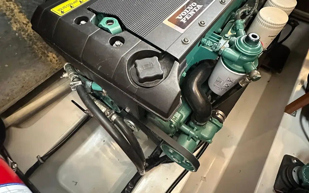 slider 77 Storebro 410 Commander