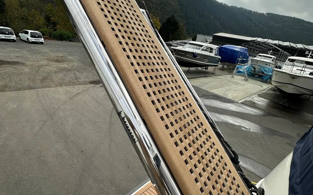 slider 7 Storebro 410 Commander