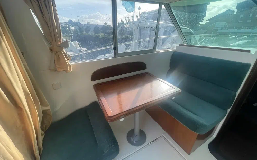 slider 8 Jeanneau Merry Fisher 750