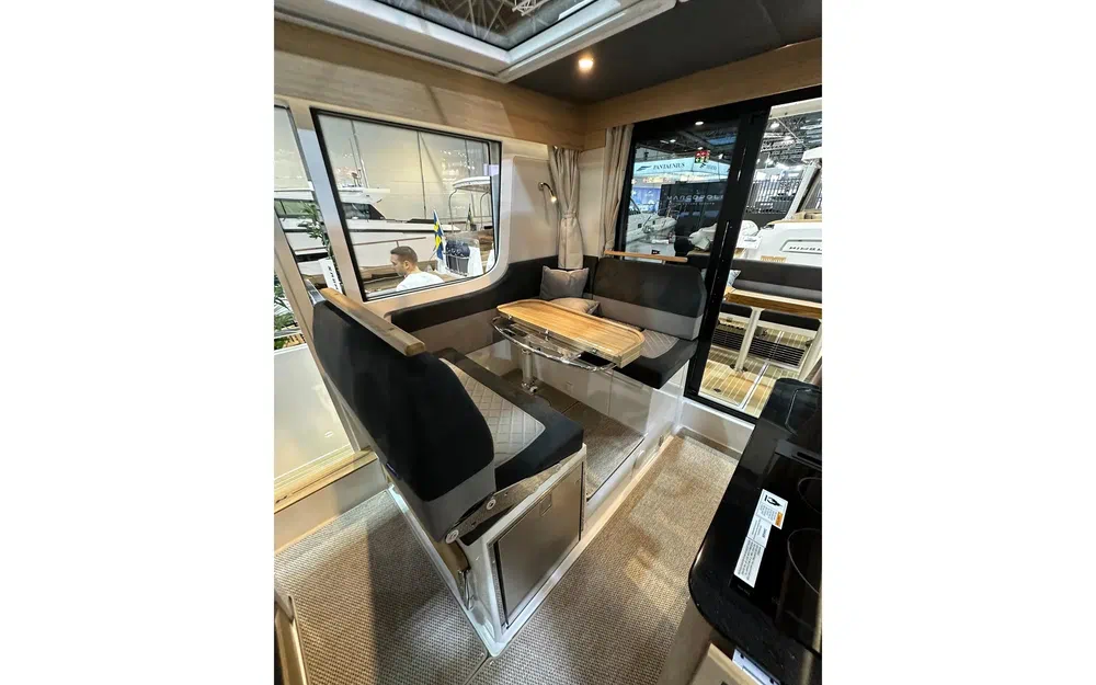 slider 11 Nimbus C12