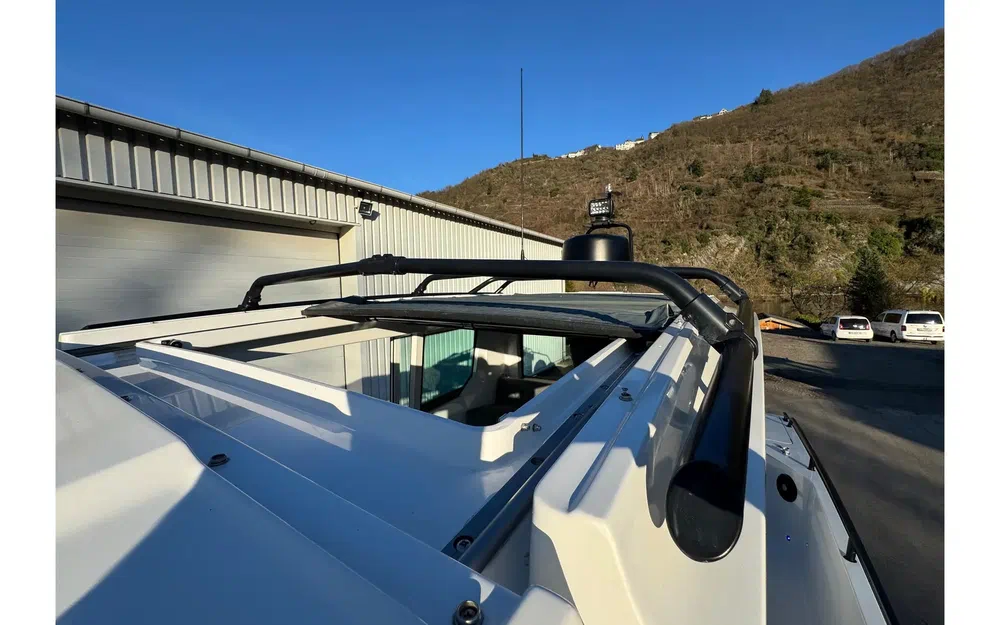 slider 29 Axopar 28 Open