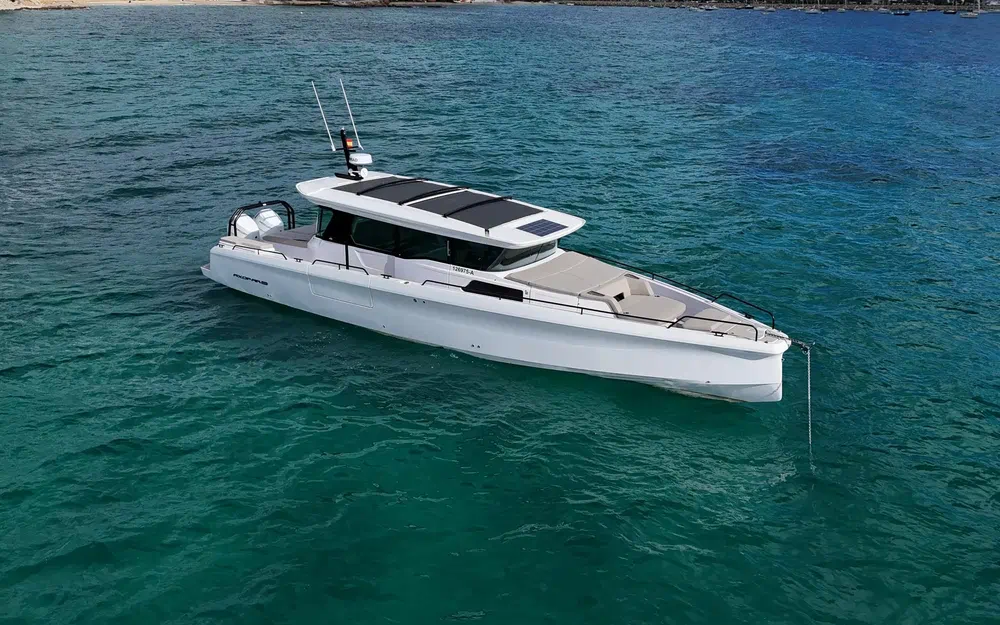 slider 0 Axopar 45 Cross Cabin - Aft Cabin