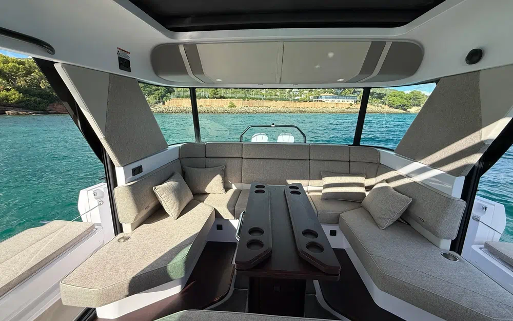 slider 11 Axopar 45 Cross Cabin - Aft Cabin