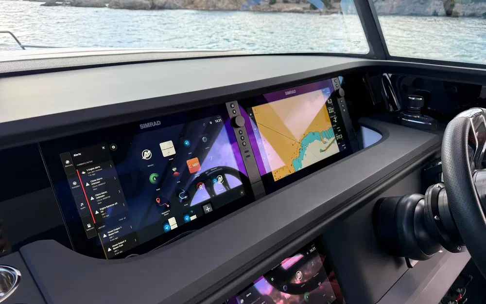 slider 22 Axopar 45 Cross Cabin - Aft Cabin