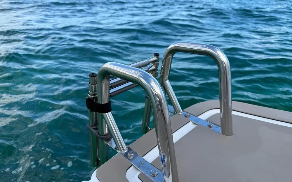 slider 27 Axopar 45 Cross Cabin - Aft Cabin