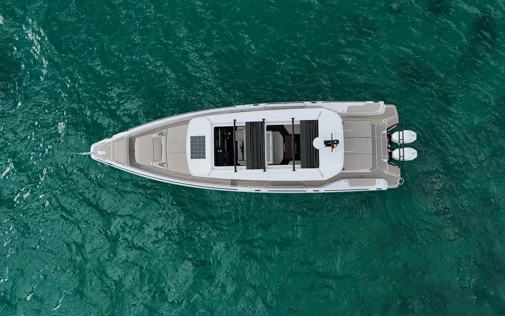 slider 2 Axopar 45 Cross Cabin - Aft Cabin