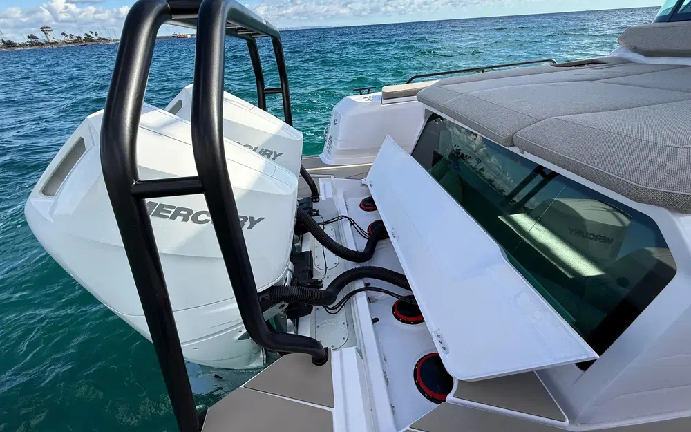 slider 31 Axopar 45 Cross Cabin - Aft Cabin