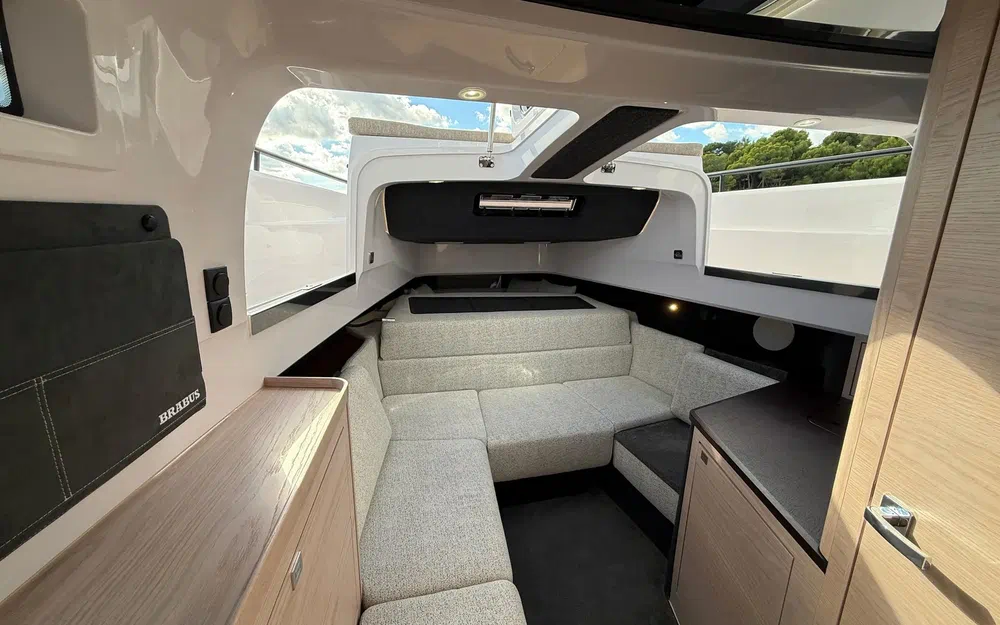 slider 5 Axopar 45 Cross Cabin - Aft Cabin