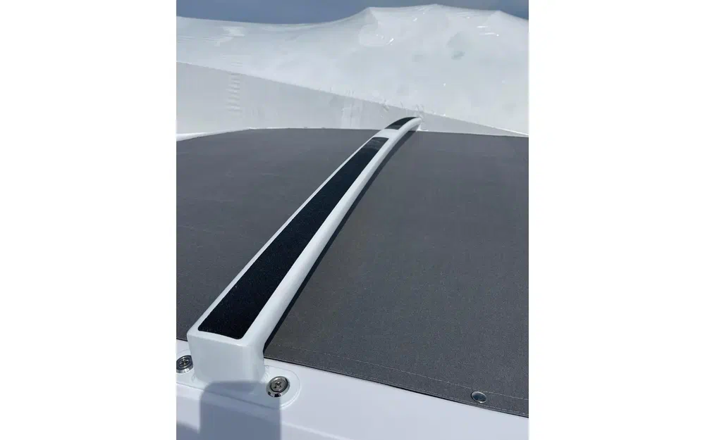 slider 11 Axopar 37 SC