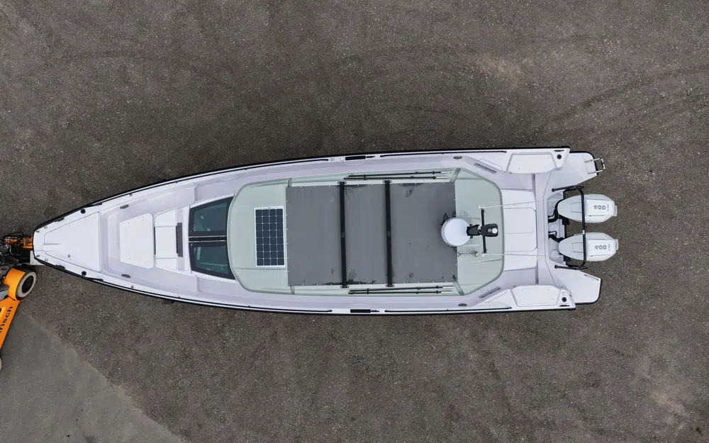 slider 1 Axopar 37 SC