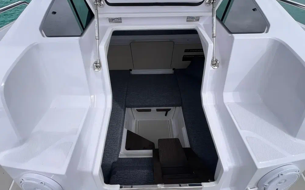 slider 9 Axopar 29 XC CROSS CABIN