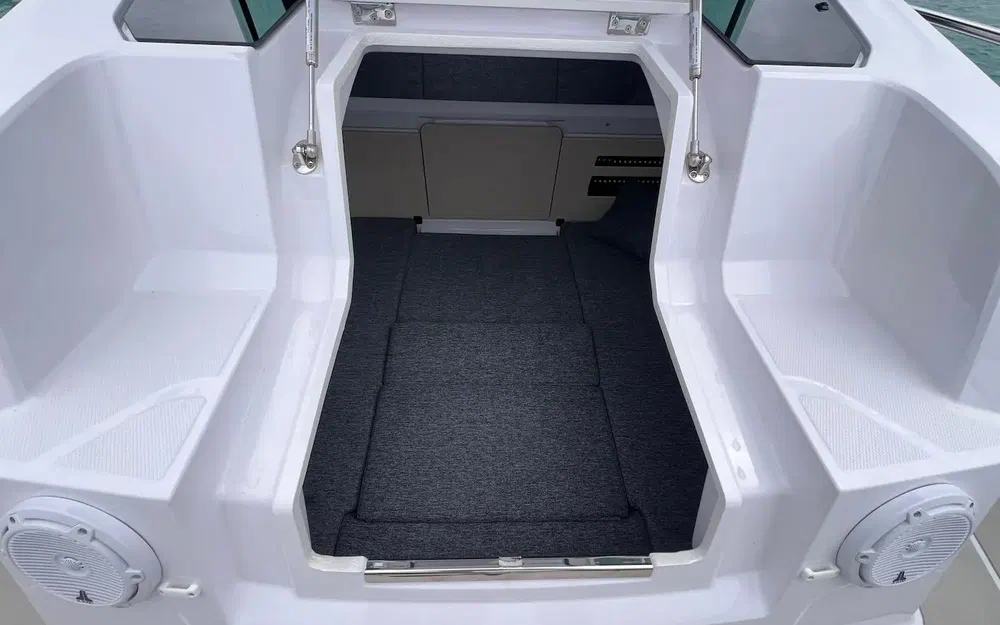 slider 11 Axopar 29 XC CROSS CABIN