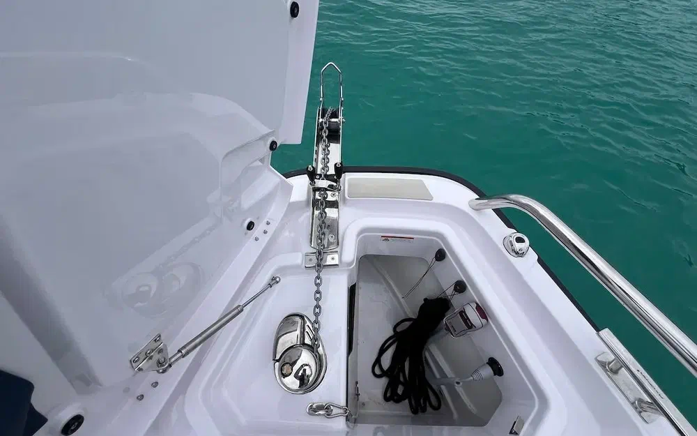 slider 8 Axopar 29 XC CROSS CABIN