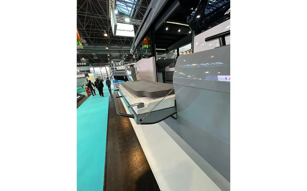 slider 4 Axopar 45 XC