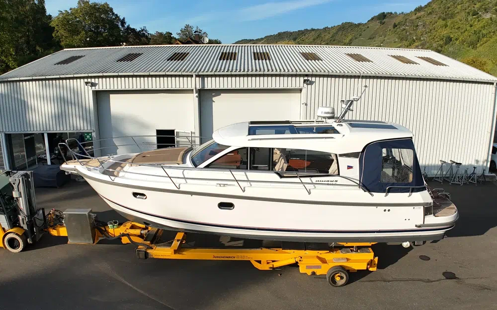 slider 0 Nimbus 365 Coupe