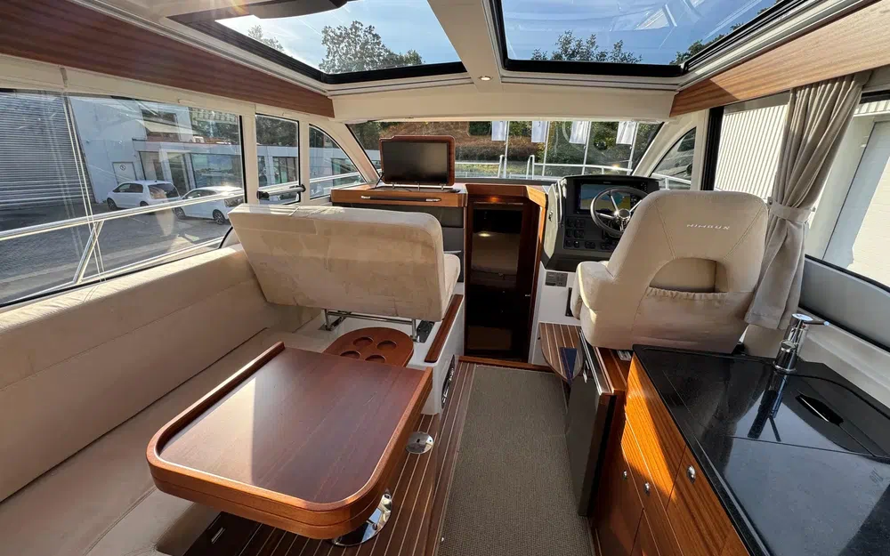 slider 14 Nimbus 365 Coupe