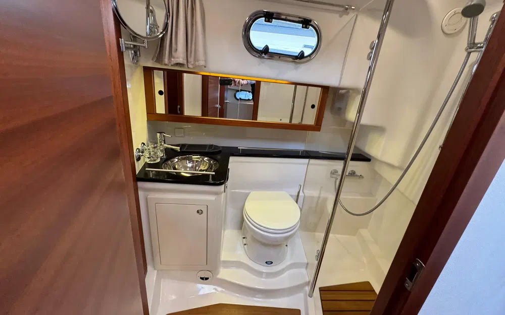 slider 22 Nimbus 365 Coupe