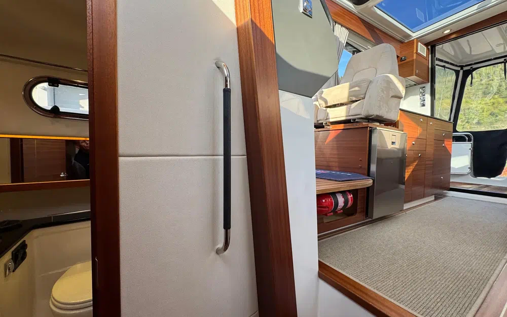 slider 27 Nimbus 365 Coupe