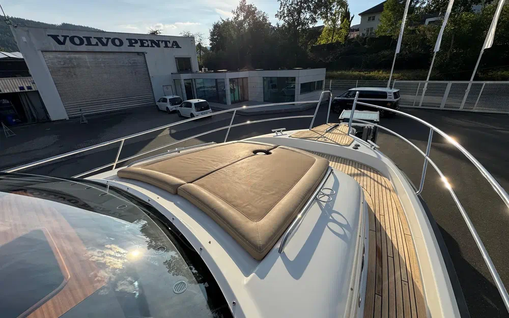 slider 30 Nimbus 365 Coupe