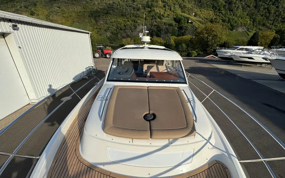 slider 34 Nimbus 365 Coupe