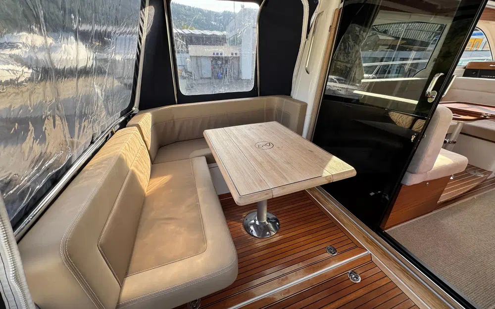 slider 47 Nimbus 365 Coupe