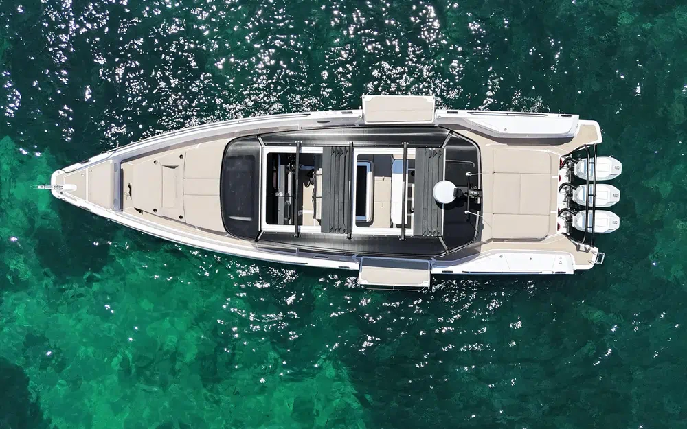 slider 10 Axopar 45 XC